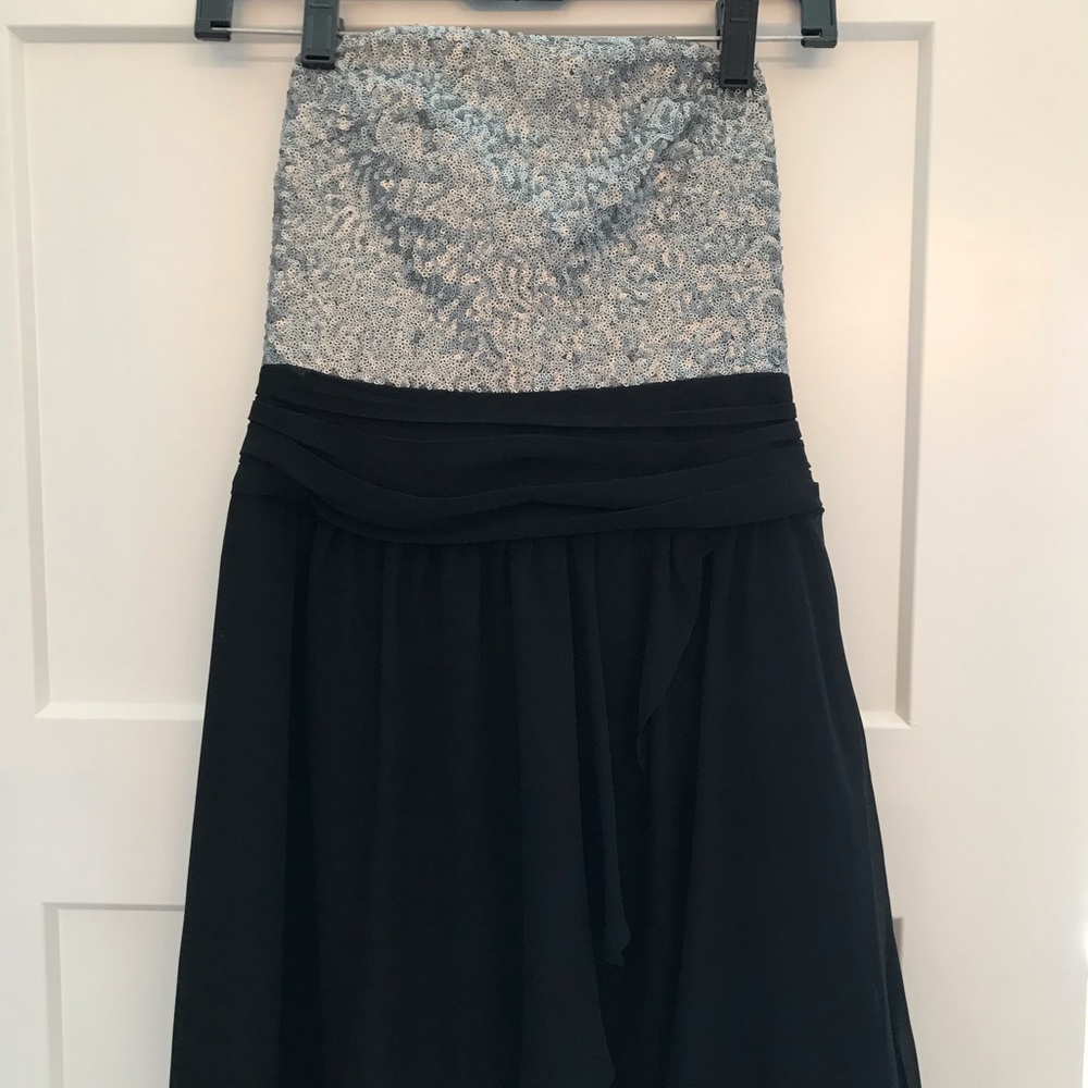 Strapless sequined express dress
